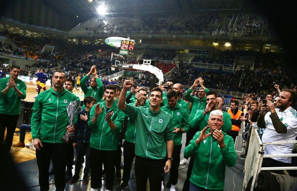 Αποθέωση για την τροπαιούχο ομάδα βόλεϊ στο ΟΑΚΑ! (videos+photos)