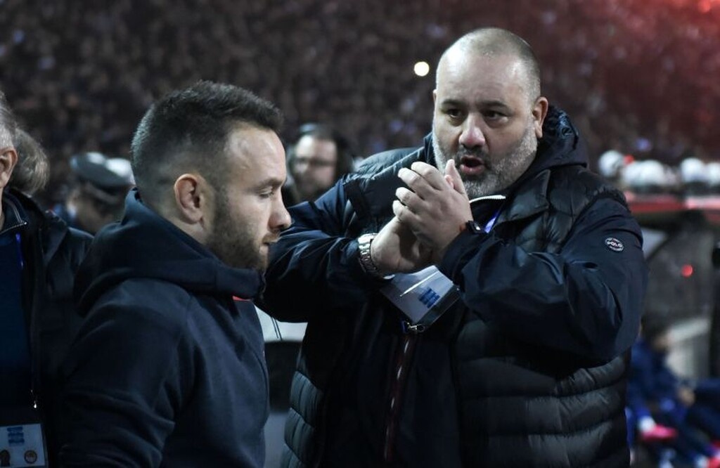 Ποστάρισμα… φωτιά του Καραπαπά μετά το ΠΑΟΚ-Ολυμπιακός με Λευκό Πύργο! (photos)