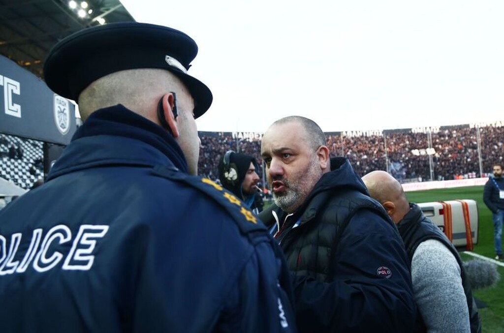 Ποστάρισμα… φωτιά του Καραπαπά μετά το ΠΑΟΚ-Ολυμπιακός με Λευκό Πύργο! (photos)