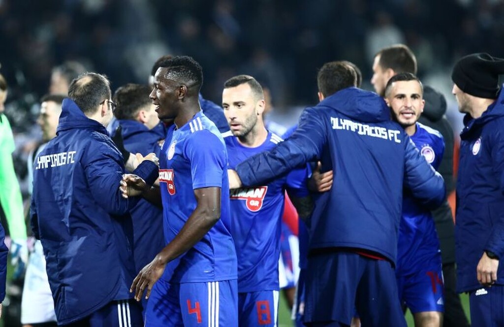 ΠΑΟΚ – Ολυμπιακός: Έξαλλοι πανηγυρισμοί αλλά και απογοήτευση στην Τούμπα (photos)