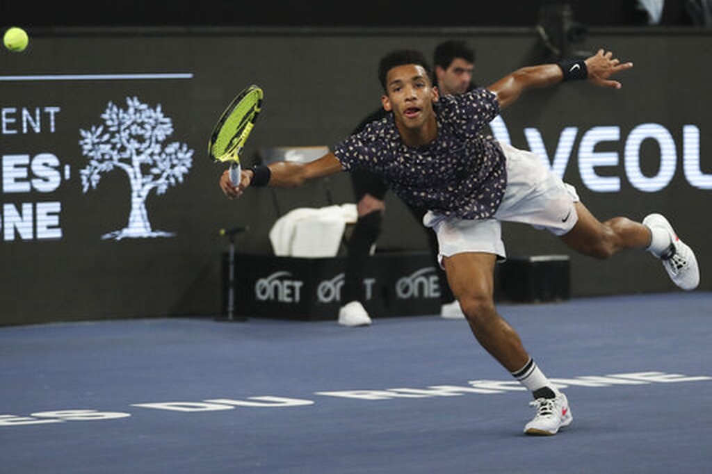 Ασταμάτητος Τσιτσιπάς: Κατέκτησε ξανά την κορυφή της Μασσαλίας (videos+photos)