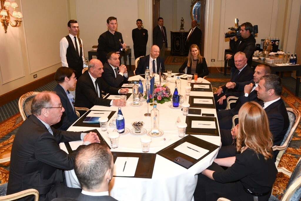 Τα είπε με ΕΠΟ ο πρόεδρος της UEFA, το πρωί της Τρίτης η συνάντηση με Μητσοτάκη