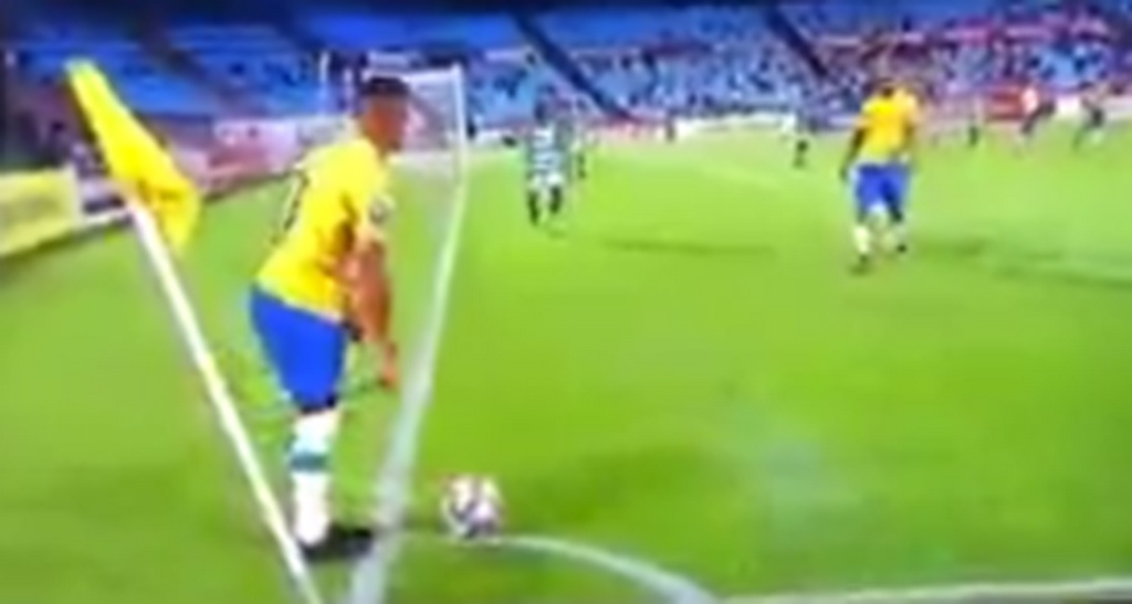 Απίστετο σκηνικό στην Νότια Αφρική: Αδιανόητες καθυστερήσεις σε κόρνερ και τρεις κίτρινες! (video)