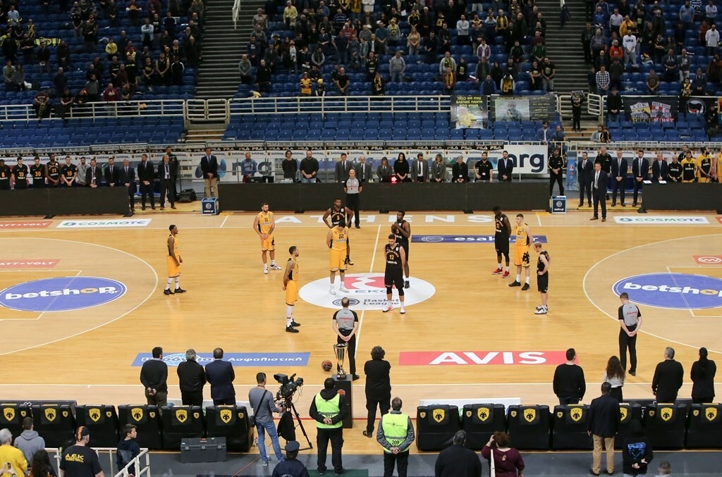 Τίμησαν τη μνήμη του Βουτσά στο ΑΕΚ-Ρέθυμνο (photos)