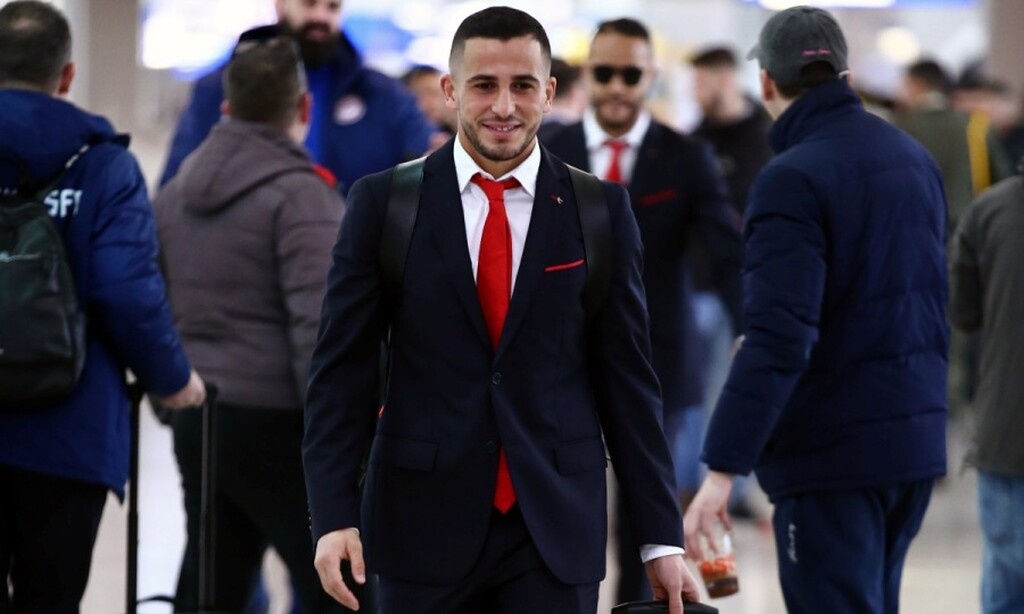 Ολyμπιακός: Aναχώρησε η πτήση... «ανατροπής» για το Λονδίνο! (photos)