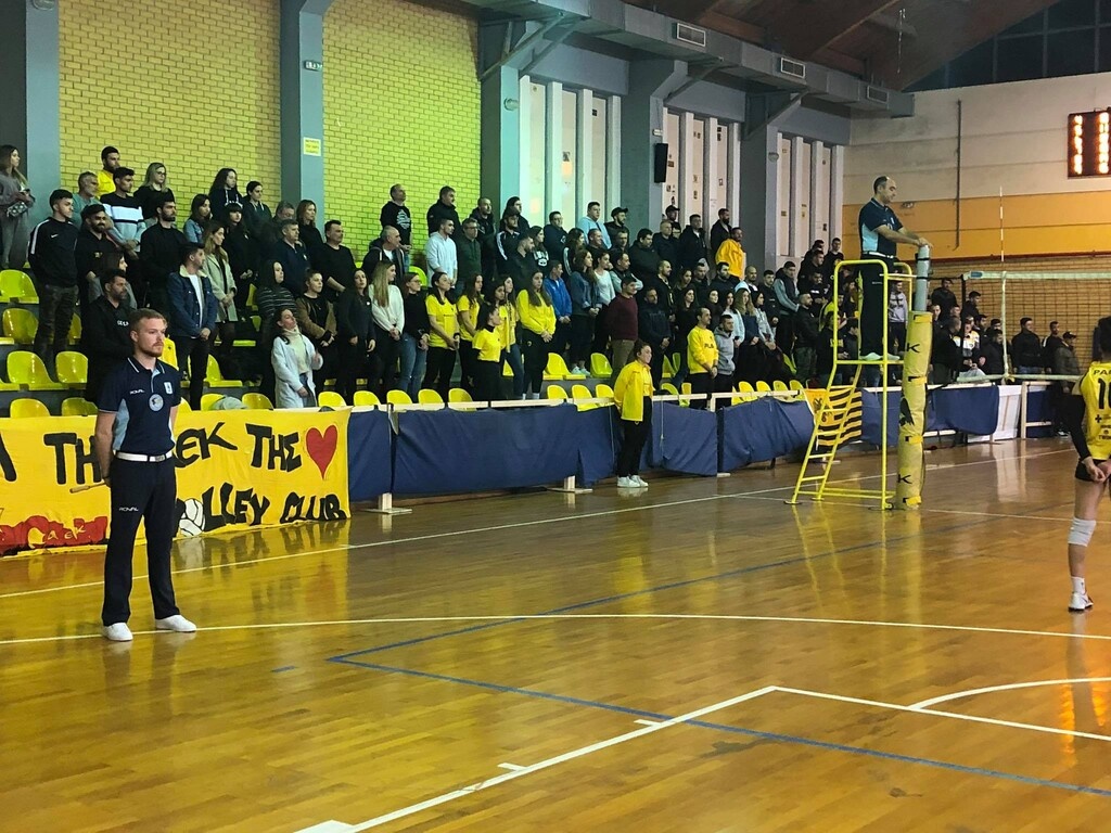 Τιμή στη μνήμη του Βουτσά και στο ματς του βόλεϊ ΑΕΚ-Ολυμπιακός (photos)