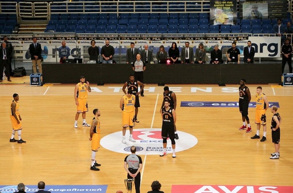 Τίμησαν τη μνήμη του Βουτσά στο ΑΕΚ-Ρέθυμνο (photos)