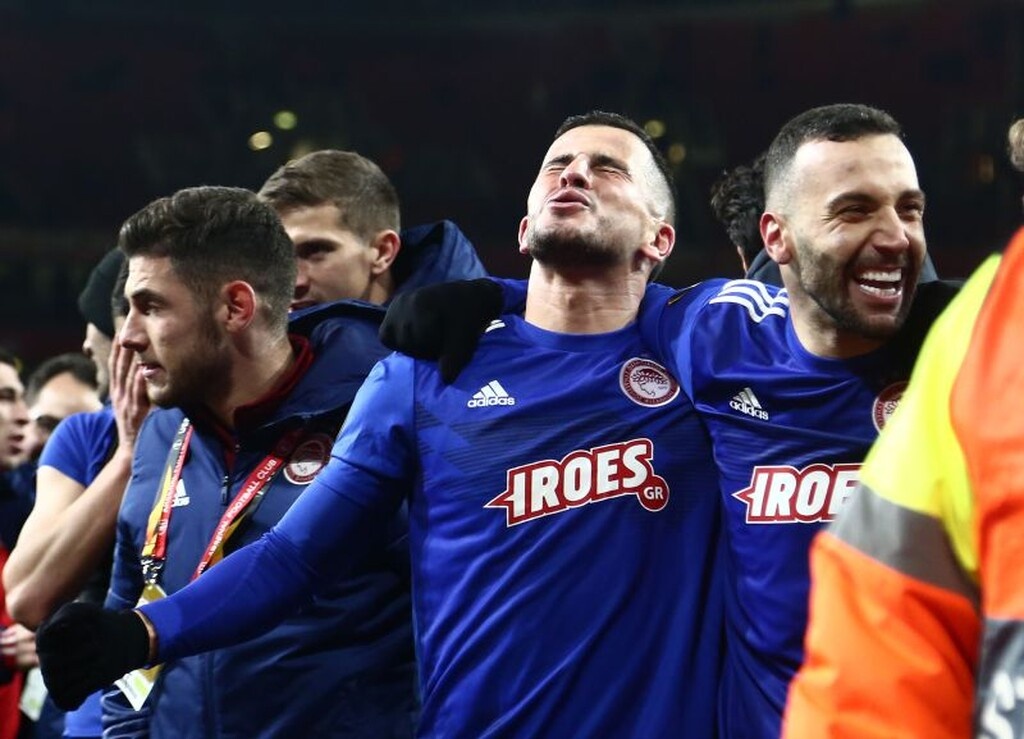 Άρσεναλ – Ολυμπιακός: «Ερυθρόλευκη» τρέλα στο «Emirates» (videos+photos)