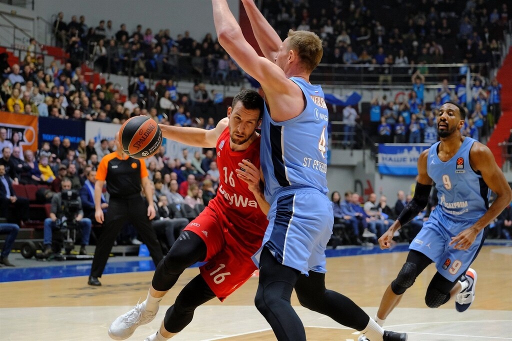 Ζενίτ-Μπάγερν Μονάχου 68-77: Πήρε το ντέρμπι και ξεκόλλησε από την τελευταία θέση (photos)
