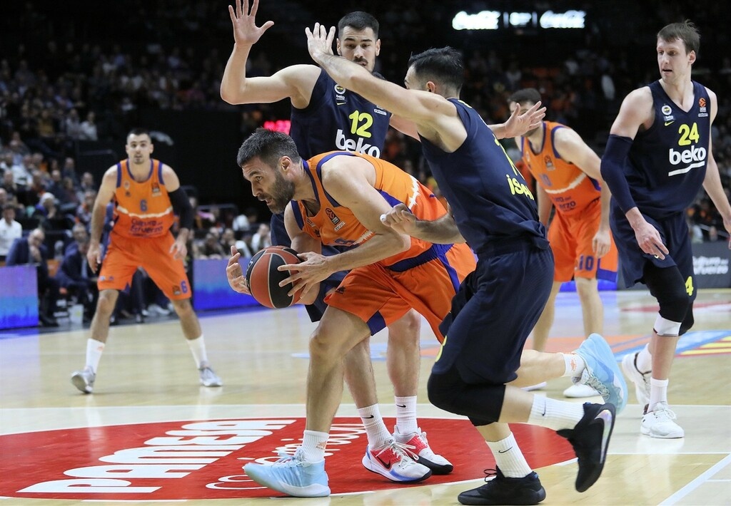 Βαλένθια-Φενέρμπαχτσε 86-93: Πέρασε και βλέπει οκτάδα (photos)