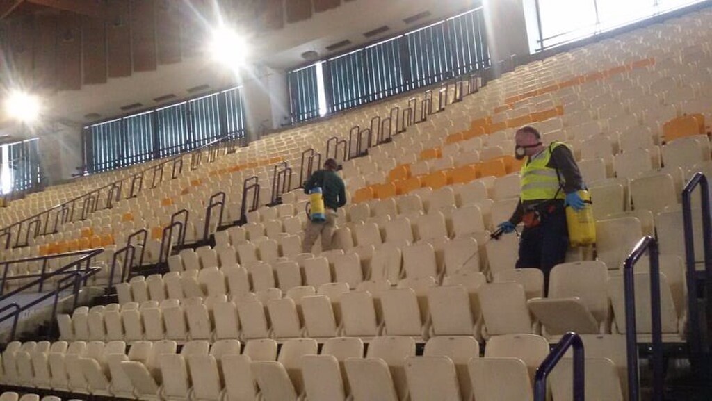 Ολυμπιακός-Παναθηναϊκός ΟΠΑΠ: Απολύμαναν το ΣΕΦ για τον κορωνοϊό (photos)