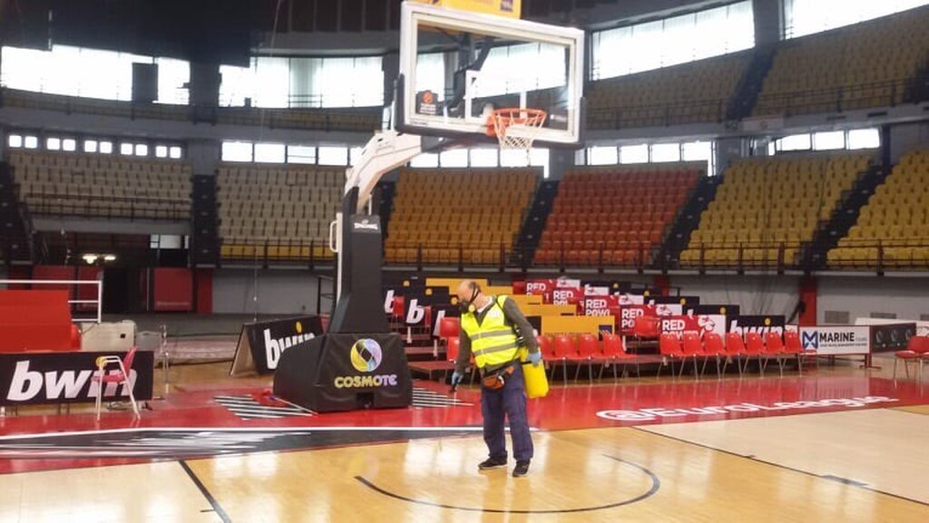 Ολυμπιακός-Παναθηναϊκός ΟΠΑΠ: Απολύμαναν το ΣΕΦ για τον κορωνοϊό (photos)