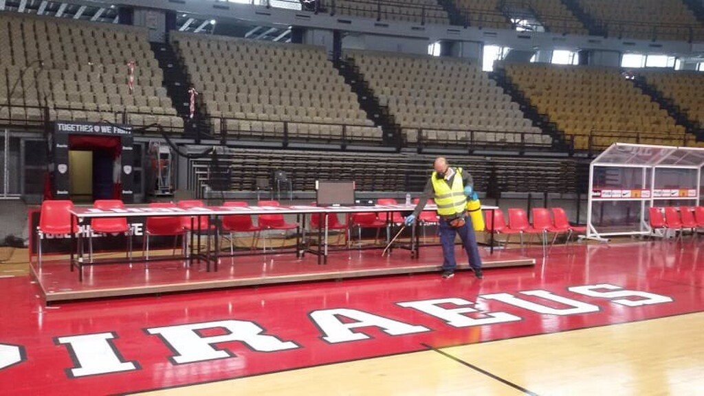 Ολυμπιακός-Παναθηναϊκός ΟΠΑΠ: Απολύμαναν το ΣΕΦ για τον κορωνοϊό (photos)