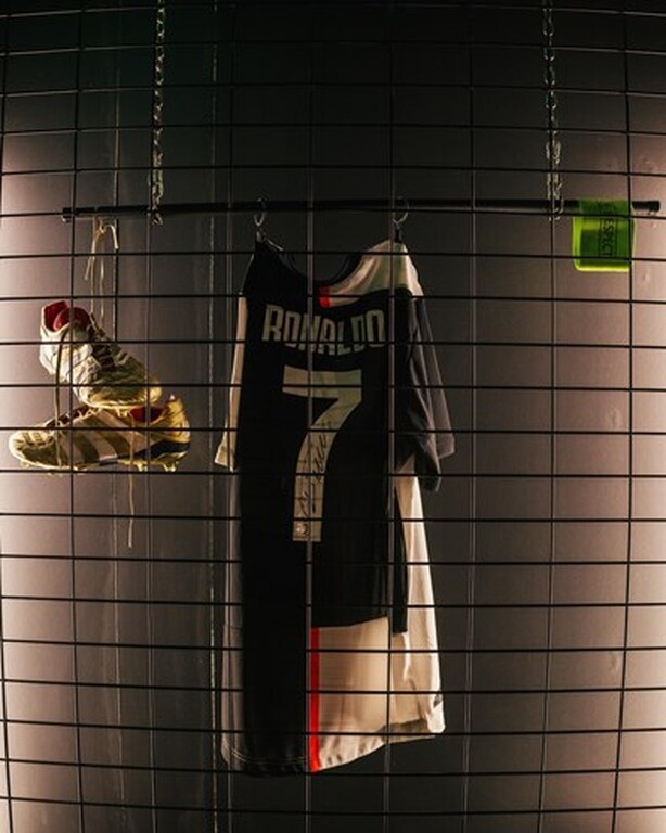 ΑΕΚ: Ο Σιμόες άνοιξε αθλητικό μπαρ (photos)