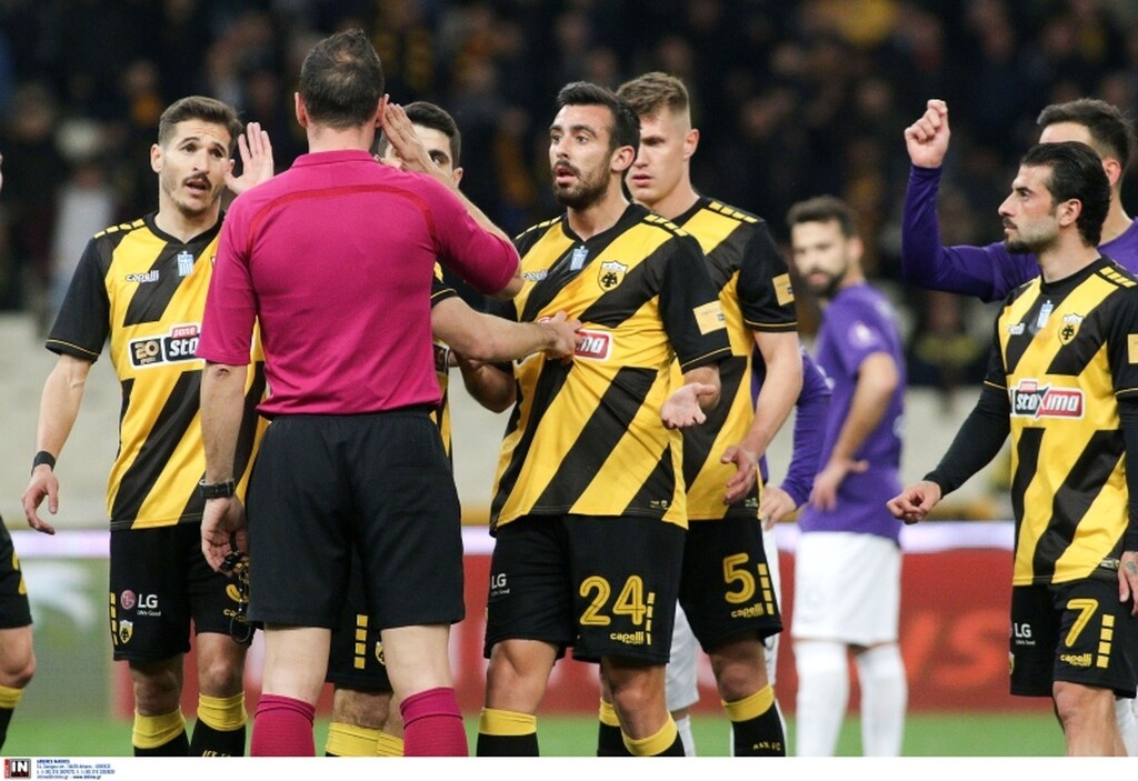 Ένταση και καθυστέρηση στο δεύτερο ημίχρονο στο ΟΑΚΑ, έξαλλοι με το πέναλτι στην ΑΕΚ (photos)