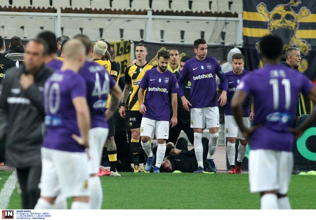 ΑΕΚ-Άρης 2-1: Έπεσαν... κορμιά στο ΟΑΚΑ, επεισοδιακό προβάδισμα με Βράνιες (photos&videos)