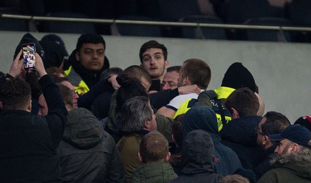FA Cup: Θύμισε... Καντονά ο Ντάιερ (photos+video)
