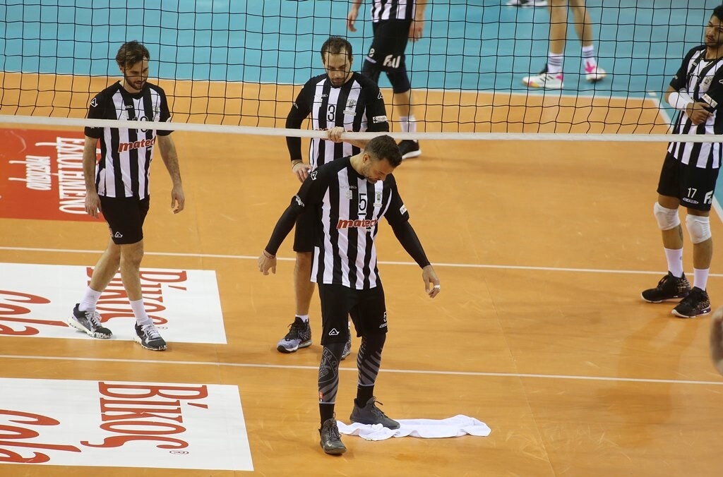 Volley League: Καθυστέρηση στο ΠΑΟΚ-Ηρακλής επειδή… στάζει η οροφή (photos)