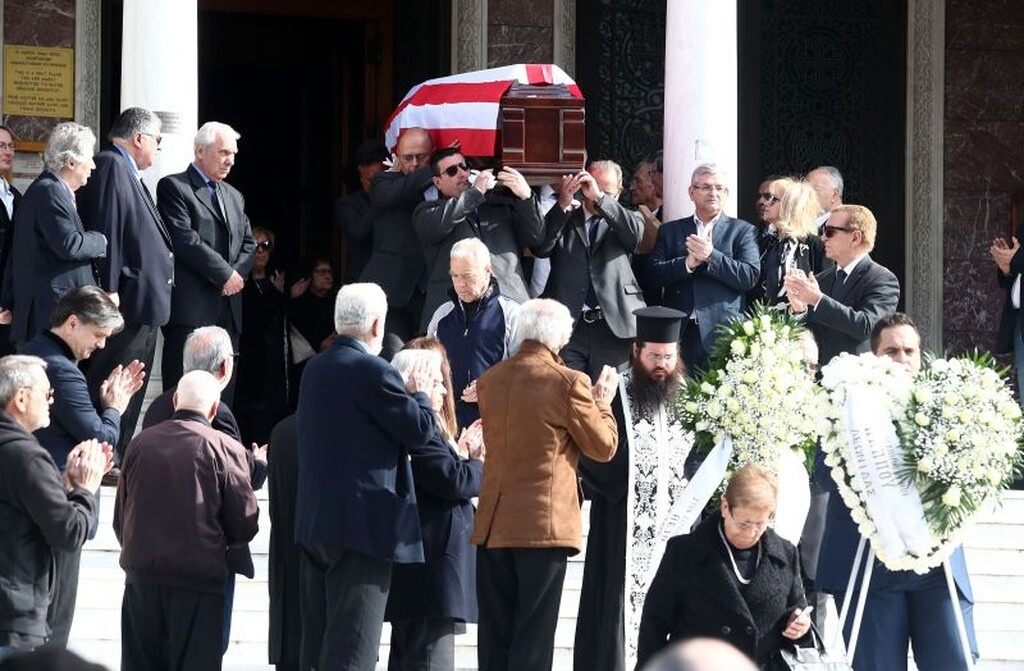 Ολυμπιακός: Το τελευταίο αντίο στον Λεωνίδα Θεοδωρακάκη (photos)