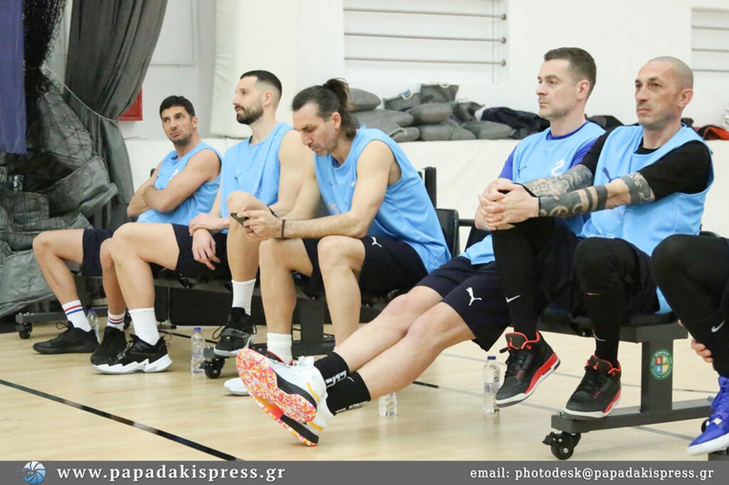 PLAY 2 W.I.N.: Αθλητές και celebrities σε έναν αγώνα μπάσκετ για καλό σκοπό