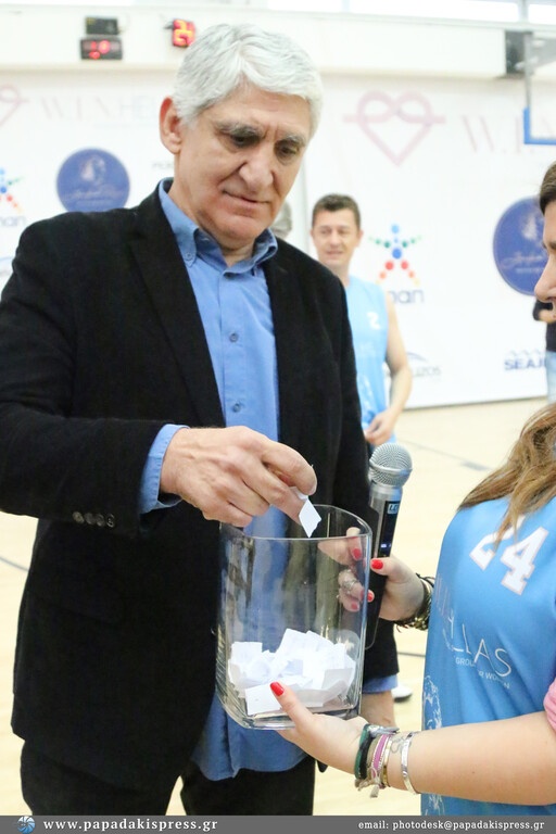 PLAY 2 W.I.N.: Αθλητές και celebrities σε έναν αγώνα μπάσκετ για καλό σκοπό