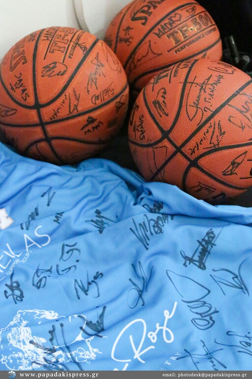 PLAY 2 W.I.N.: Αθλητές και celebrities σε έναν αγώνα μπάσκετ για καλό σκοπό