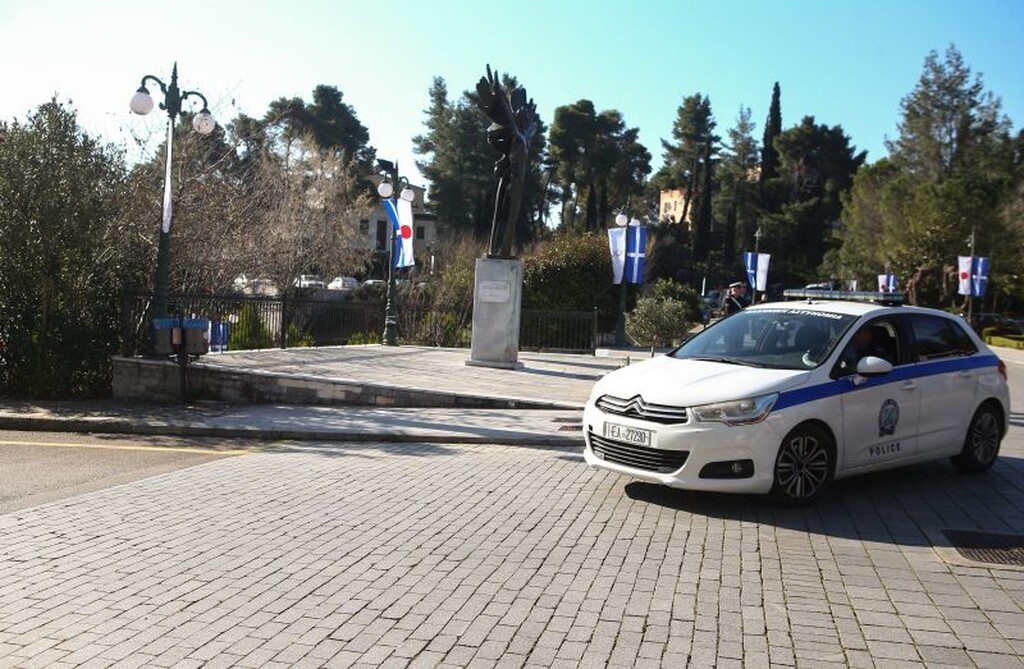 Κοροναϊός: Έρημη η Αρχαία Ολυμπία για την αφή της φλόγας (photos)