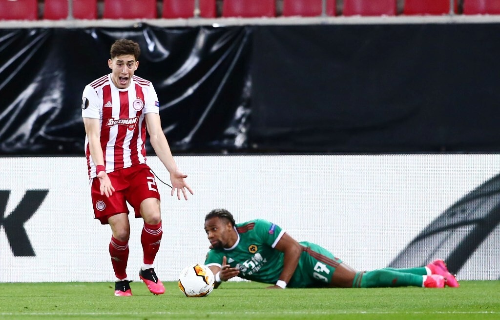 Άλλωστε στο ματς ο Ολυμπιακός είχε μερικούς διακριθέντες, όπως για παράδειγμα ο Κώστας Τσιμίκας που τα κατάφερε εξαιρετικά κόντρα σ’ έναν μεγάλο… κίνδυνο, τον Αντάμα Τραορέ