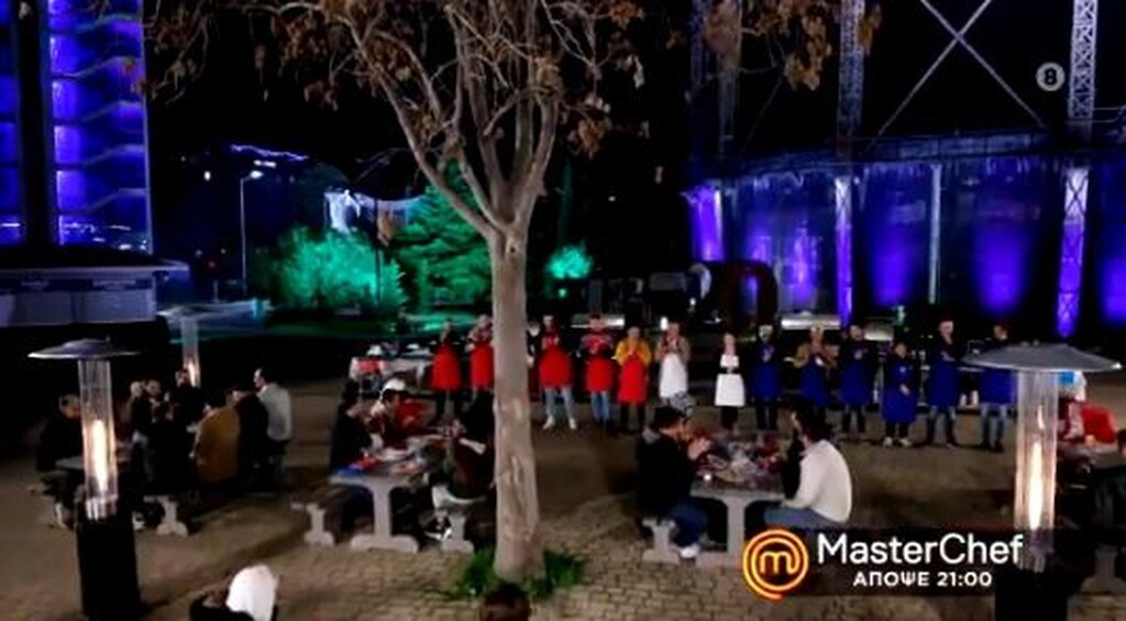 Οι παίκτες των δυο ομάδων θα μαγειρέψουν για  μετανάστες στο Γκάζι...