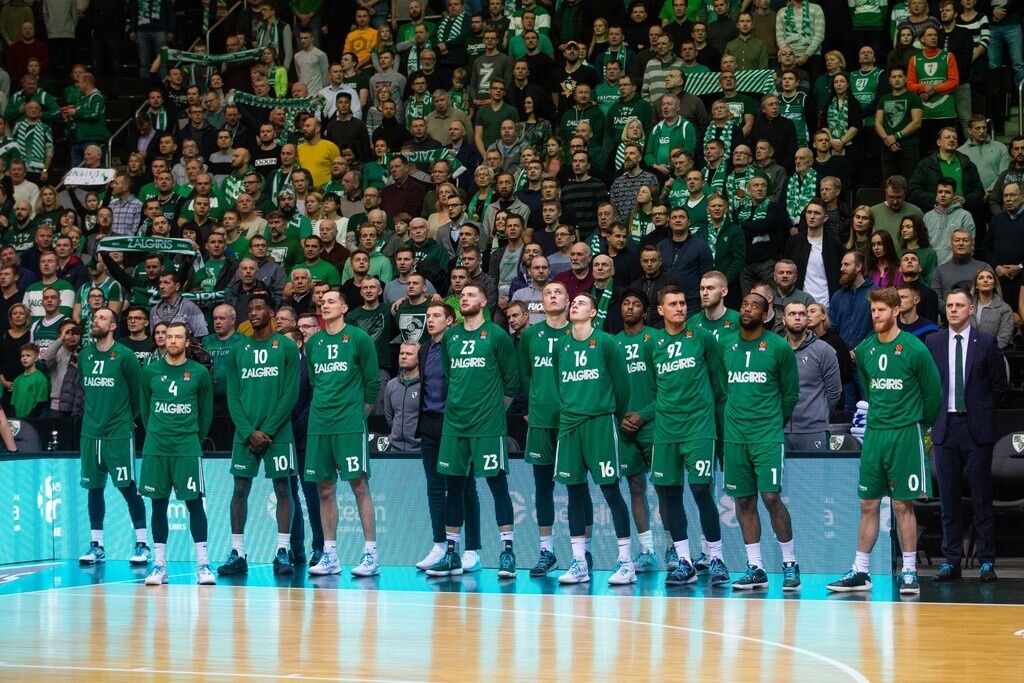 Ζαλγκίρις Κάουνας (Λιθουανία):                                                                                                          Η πρώτη χώρα που προχώρησε στη συγκεκριμένη κίνηση ήταν η Λιθουανία, η οποία στις 13 Μαρτίου έβαλε οριστικό «λουκέτο»