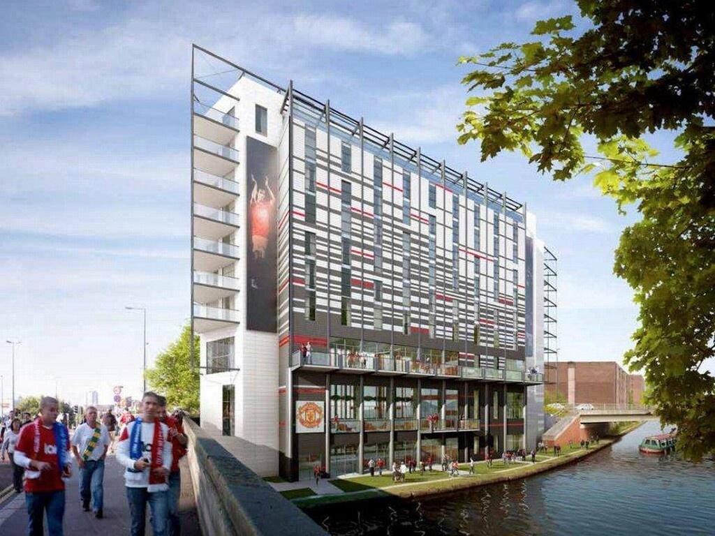 Έτσι,  η παραχώρηση αυτή από τους δύο θρύλους της Γιουνάιεντ βοηθά σημαντικά τον αγώνα τους.