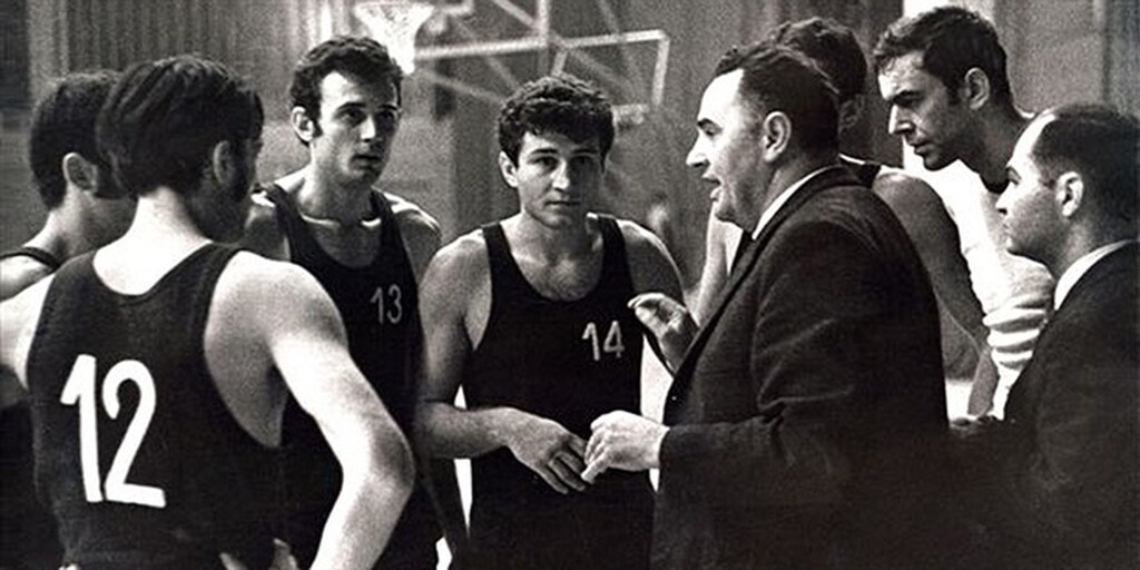 Στο πένθος το Παγκόσμιο Μπάσκετ (photos)