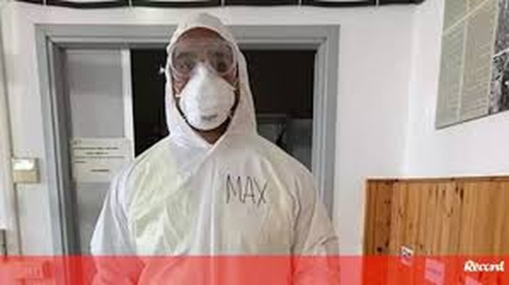 Κορονοϊός: Αθλητής έγινε οδηγός ασθενοφόρου (photos)