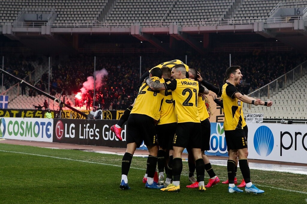 Έτσι, οι εμφανίσεις αυτές, ανάγκασε κορυφαία τουρκική ομάδα να βάλει για τα καλά στη λίστα της, βασικό ποδοσφαιριστή της Ένωσης.