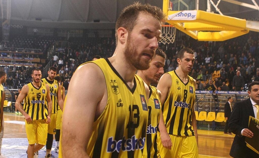 Τις χειρότερες στιγμές της ιστορίας του ζει ο Άρης, με την ομάδα της Θεσσαλονίκης να βρίσκεται στην τελευταία θέση της ΕΚΟ Basket League