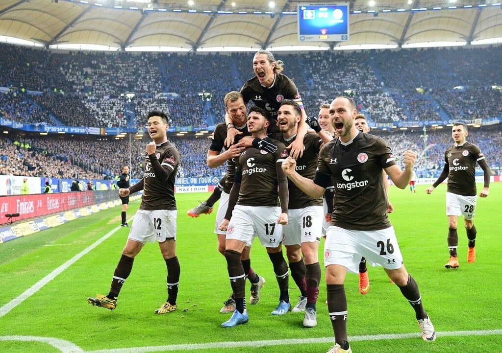 St. Pauli: Η συμπαθής ομάδα από το Αμβούργο, μπορεί να είναι γνωστή σε όλο τον κόσμο, όμως δεν έχει βρεθεί στην Bundesliga από το 2011.