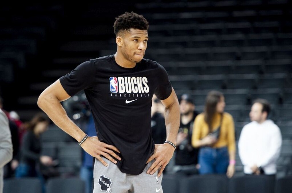 Φουντώνουν οι φήμες για μεταγραφική... βόμβα το καλοκαίρι με πρωταγωνιστή τον Γιάννη Αντετοκούνμπο.