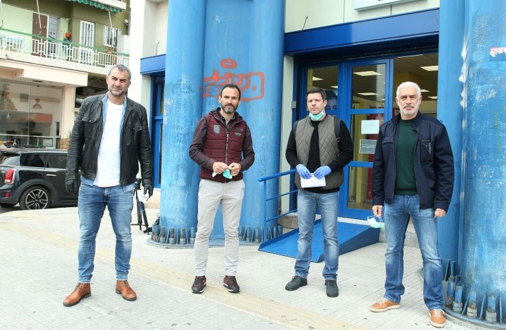 Κορονοϊός: Οι πρωταθλητές του Euro 2004 έδωσαν αίμα (photos)