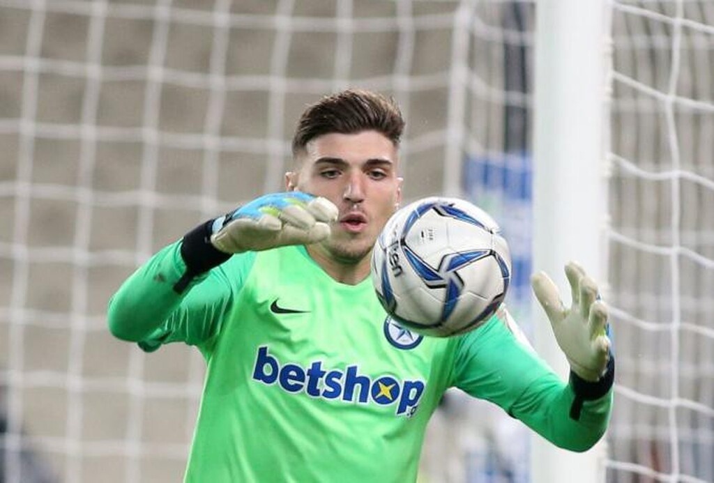 Χρήστο Μανδά του Ατρομήτου, που αποτελεί ένα ξεχωριστό ταλέντο και αυτό επιβεβαιώθηκε μέσα από την φετινή σεζόν γι' αυτό, άλλωστε, ο ΠΑΟΚ τον παρακολουθεί σταθερά