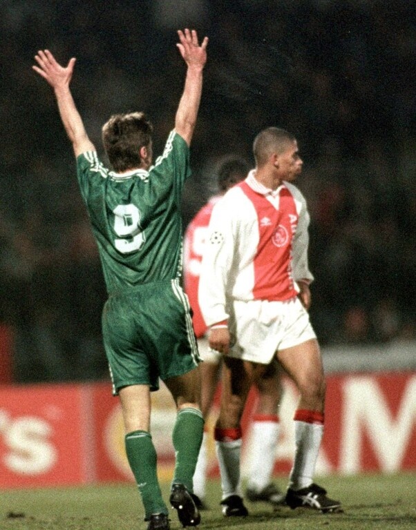 Συγκλονιστικό: Η γκολάρα του Βαζέχα σε animation! (video+photos)