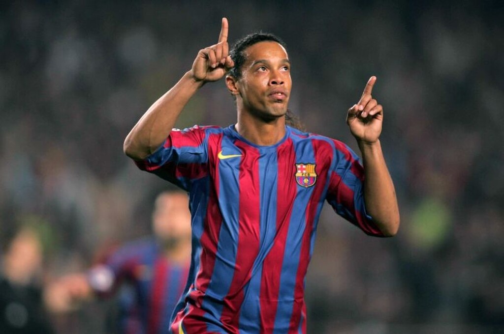 Από την κορυφή, στη... φυλακή έχει βρεθεί ο Ροναλντίνιο.