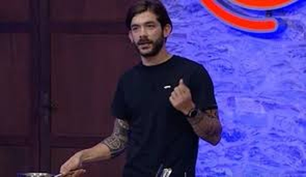 Ο Γιώργος, πάντως, σύμφωνα με πληροφορίες είναι ανάμεσα στους παίκτες που επιστρέφουν και θα φτάσει ως την εξάδα του διαγωνισμού...