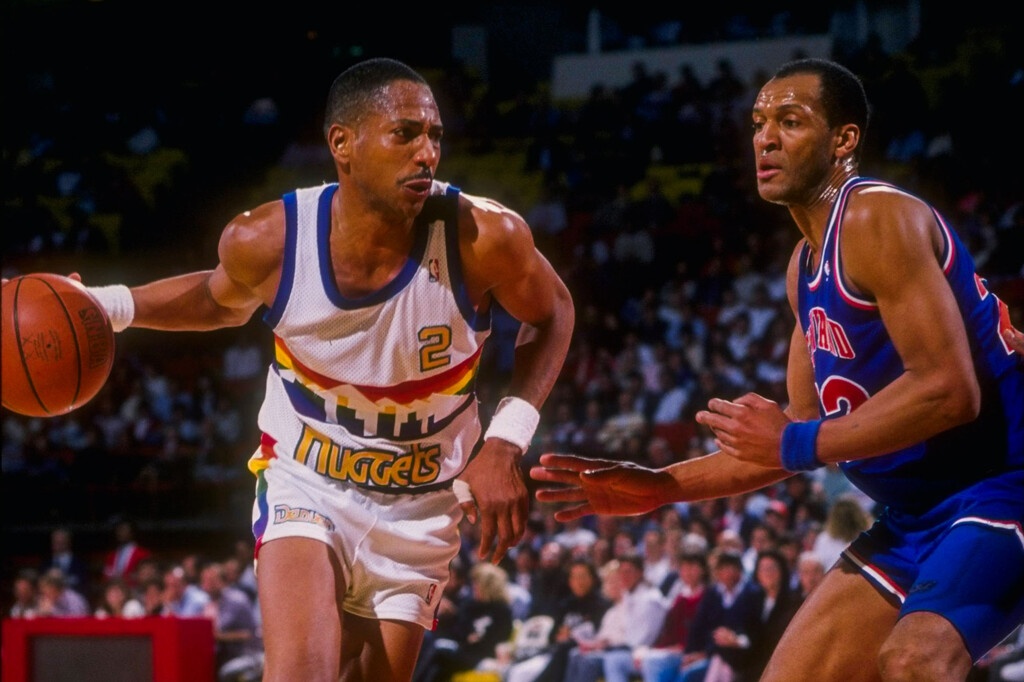 Άλεξ Ίνγκλις
Μπήκε στο Hall of Fame: 1997

Ο θρύλος των Νάγκετς έπαιξε συνολικά 15 χρόνια στην κορυφαία λίγκα του πλανήτη, όπου το 1983 αναδείχθηκε πρώτος σκόρερ, ενώ ήταν και οκτώ φορές All Star.