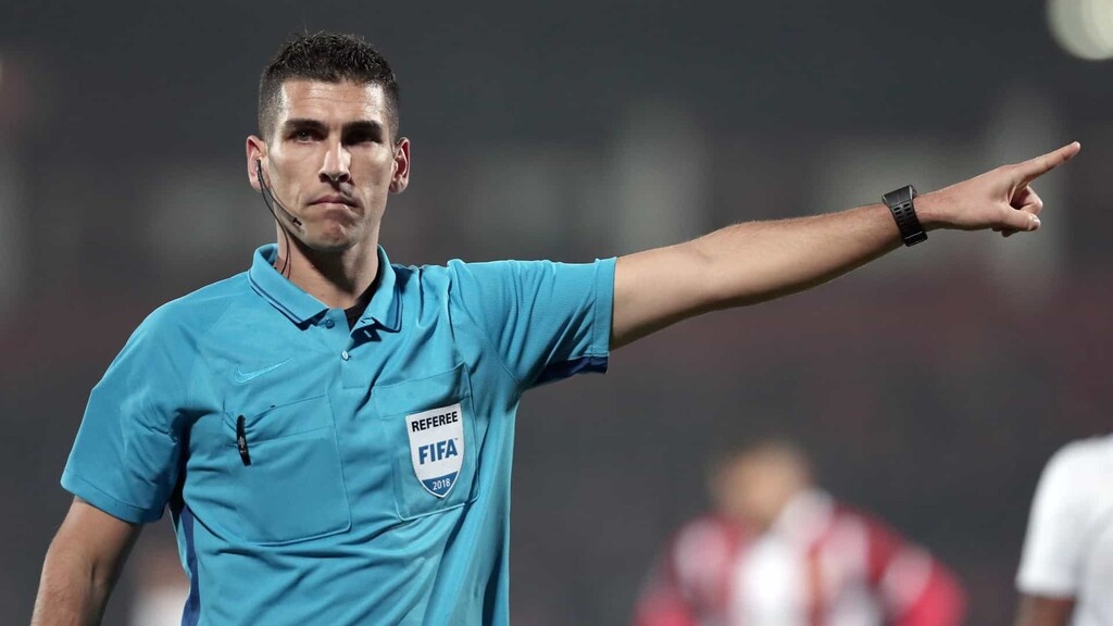 Θετικός στον κορονοϊό διεθνής διαιτητής