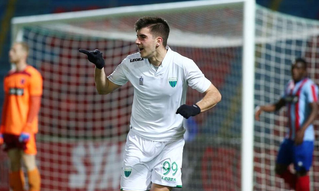 Ο 20χρονος επιθετικός του Λεβαδειακού μέτρησε φέτος 16 εμφανίσεις με τέσσερα γκολ και έχει τραβήξει την προσοχή του Ίλια Ίβιτς που παρακολούθησε την εξέλιξή του.