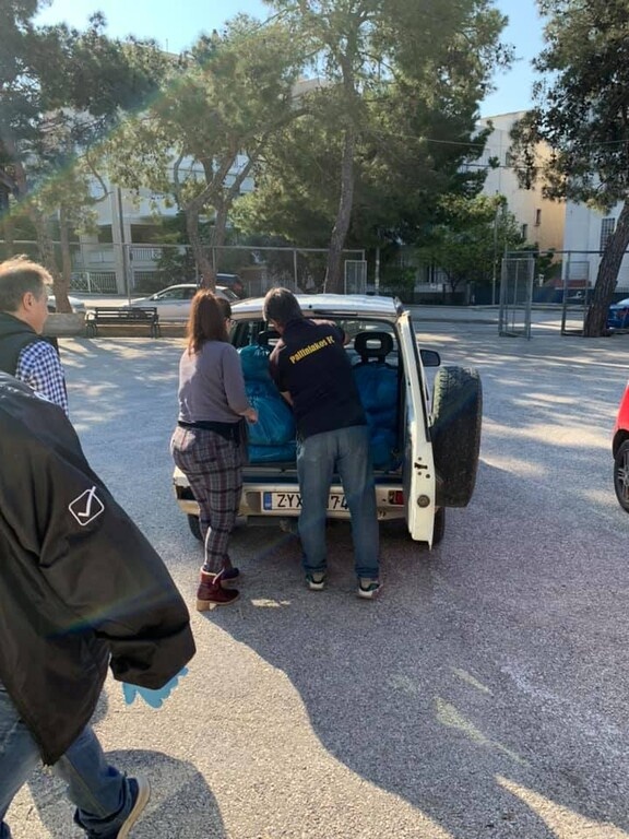 Παλληνιακός: Μοίρασε τρόφιμά σε ευπαθείς ομάδες (photos)
