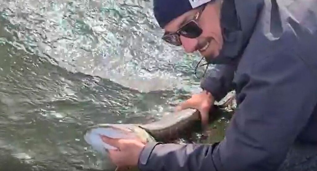 Απίθανος Ζλάταν, πήγε για... ψάρεμα (photos)