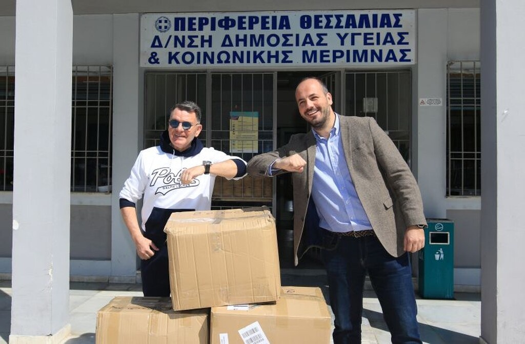 Παρέδωσε 10.000 μάσκες στην Περιφέρεια Θεσσαλίας ο Κούγιας (photos)
