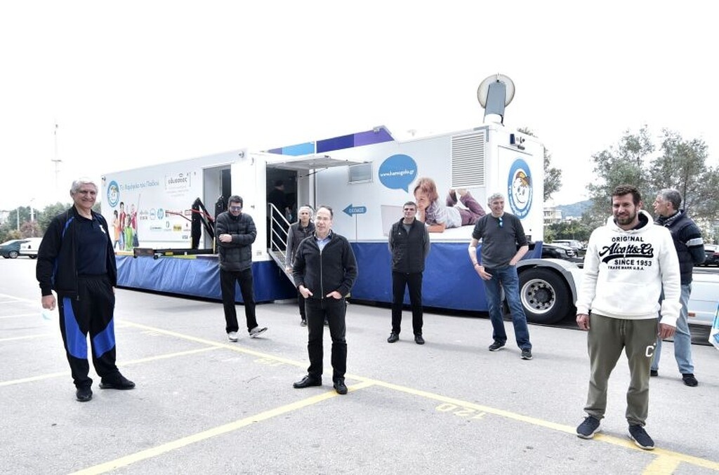 Με Μαυρωτά και μέλη της ομάδας μπάσκετ του 1987 η εθελοντική αιμοδοσία του ΟΑΚΑ (photos)