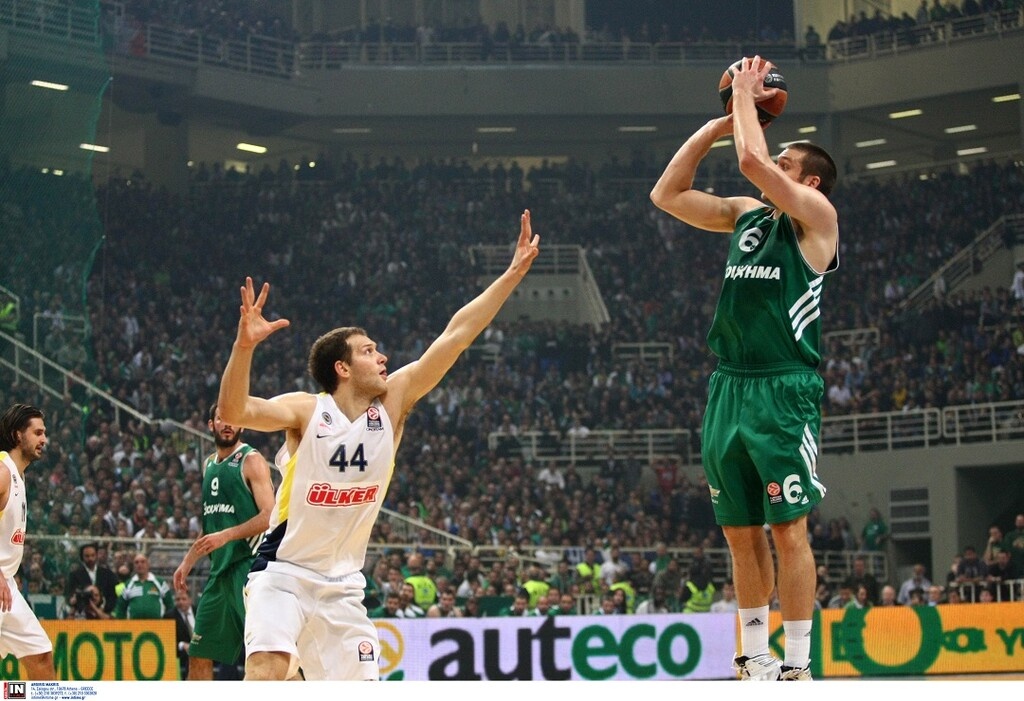 ΜΑΪΚ ΜΠΡΑΜΟΣ: 7/8 τρίποντα στο Παναθηναϊκός-Φενέρμπαχτσε 76-67 (20 Μαρτίου 2014)